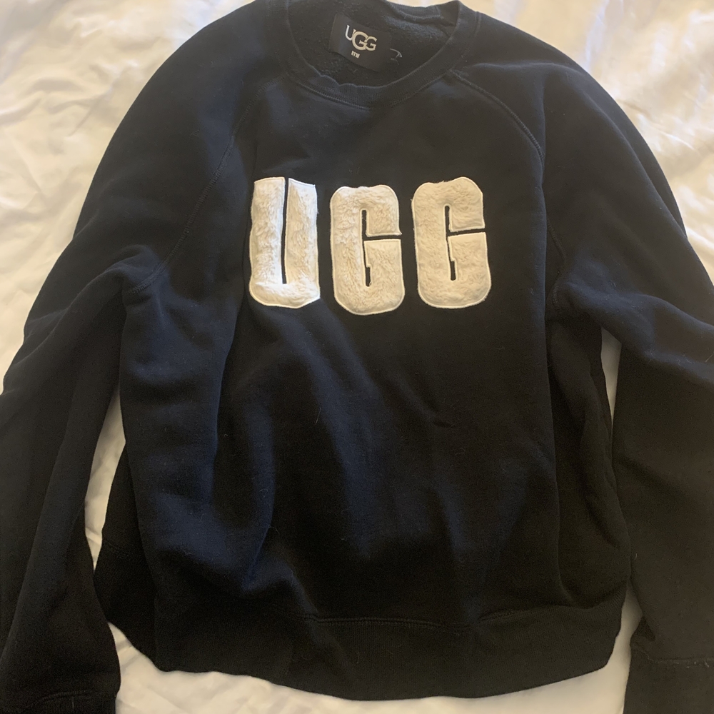 UGG Men's Black Crewneck Sweater